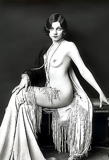 Highly Erotic Vintage Photos from 1900s with Full and Covered Female Nudity and Artistic Nudes of that Time