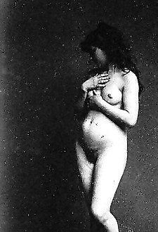 Pretty sexy vintage nudes standing naked in the thirties