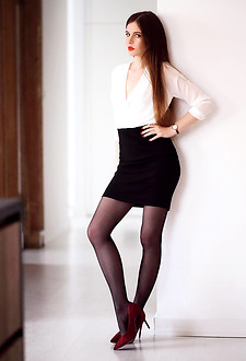 Ariadna Majewska hot legs in nylons #007
