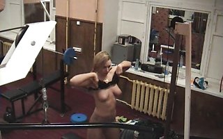 Bestial gadget in the gym with a cam!